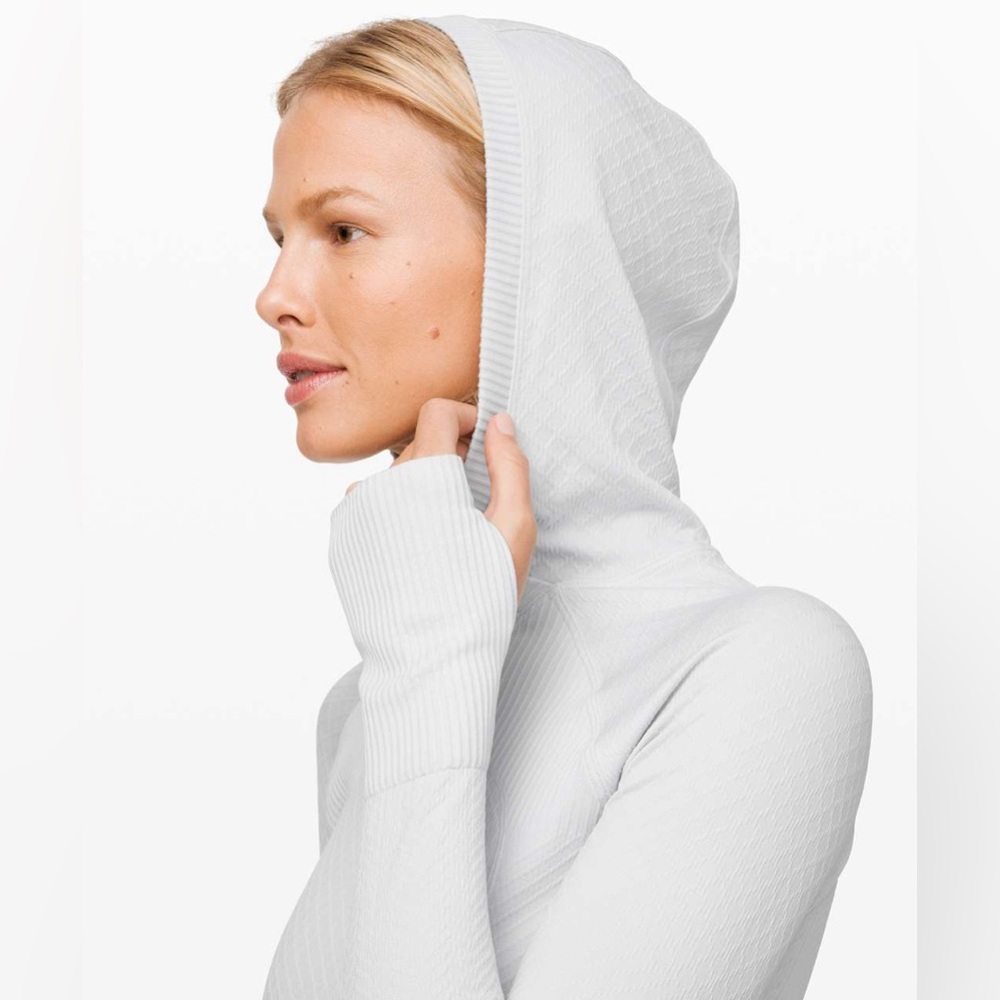 Lululemon Rest Less Hoodie *Patchwork
Alpine White / Alpine White size 6